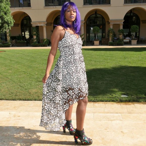 Yu Lin Xuan BnW Floral Lace High Low Dress size L - Picture 5 of 15